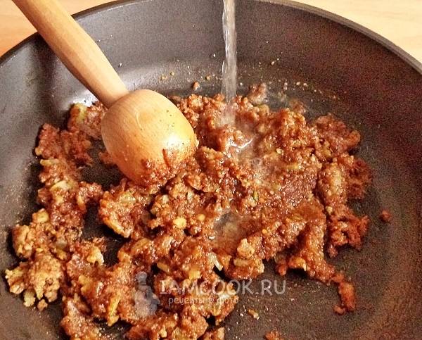 Влить бульон