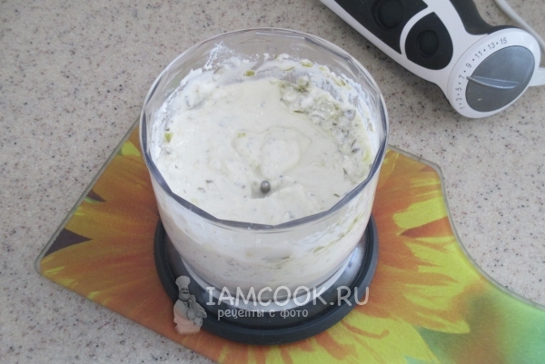 Взбить в блендере творожную массу