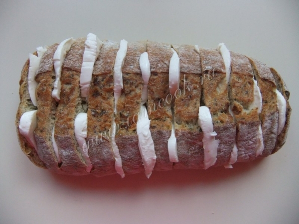 Чиабатта с сыром моцарелла