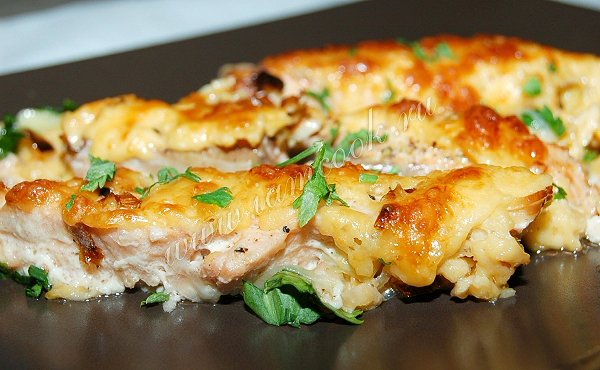 Горбуша, запеченная в духовке с сыром