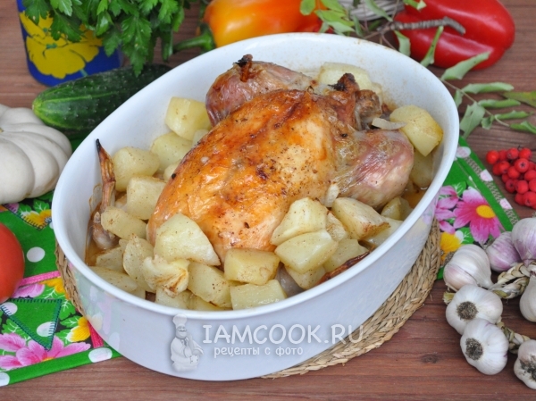 Фото фаршированной курицы с патиссонами в рукаве