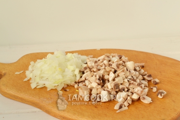 Грибы и лук