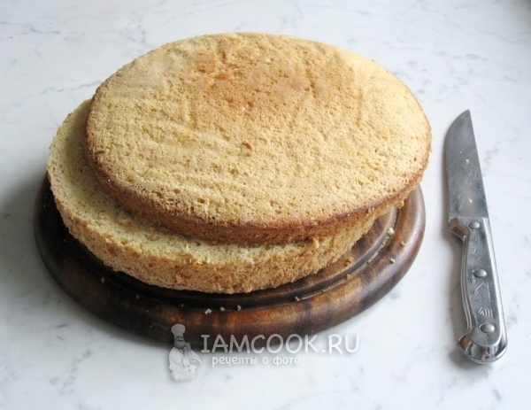 Срезать верхушку бисквита