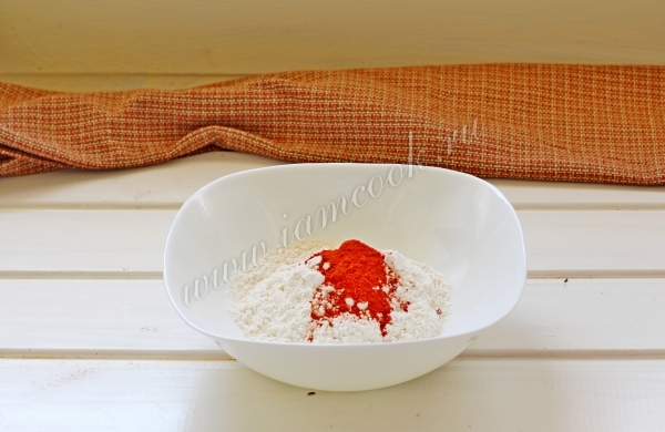 Мука с паприкой