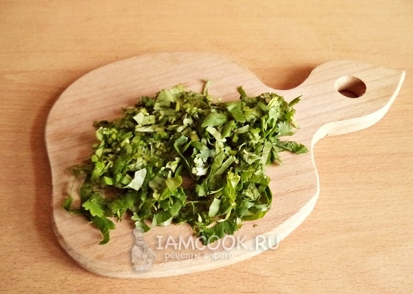 Порезать кинзу