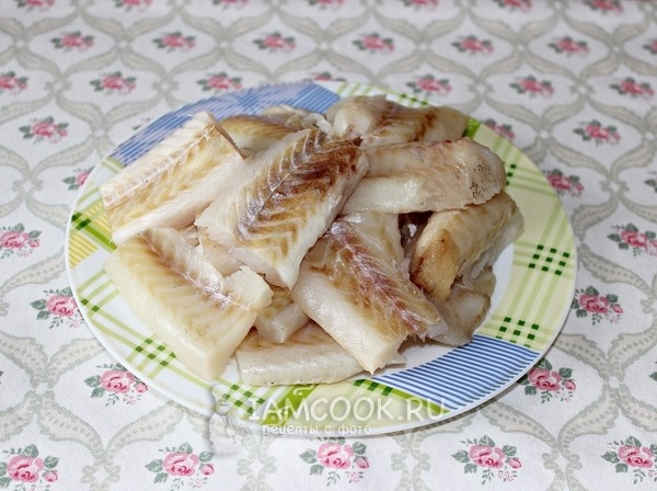 Порезать филе минтая