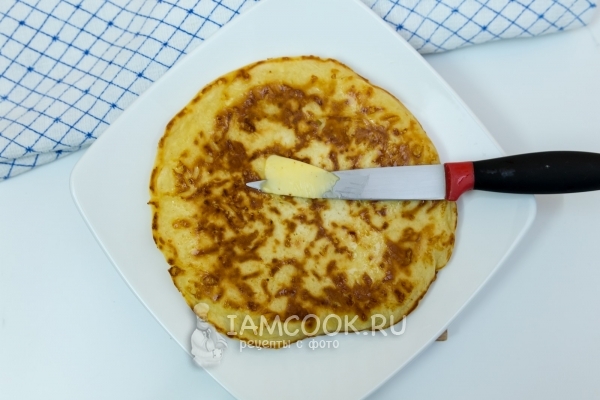 Смазать маслом