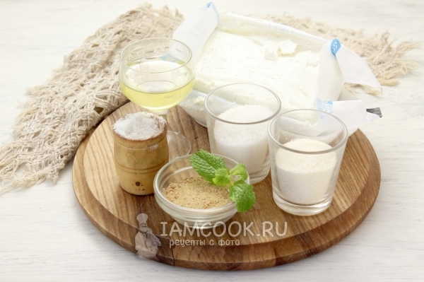 Ингредиенты для сырников в сухарях