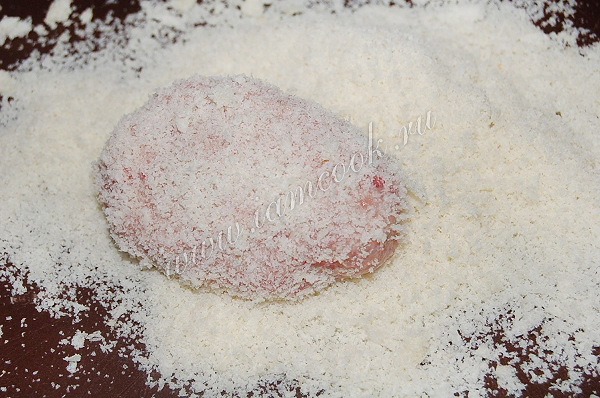 Сформировать котлеты из фарша