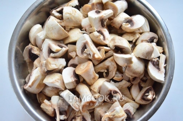 Порезать грибы
