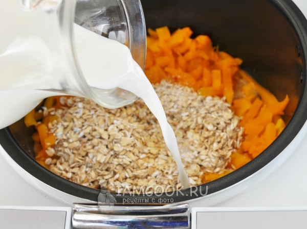 Залить молоко