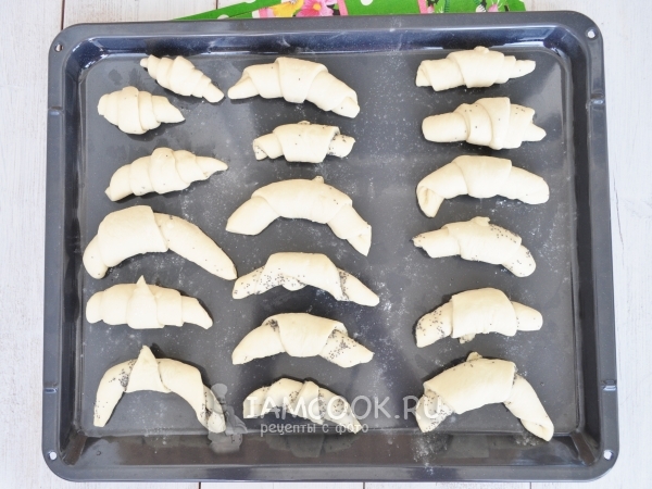 Рогалики на противне