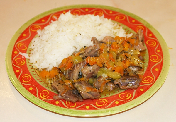 тушеная индейка с рисом