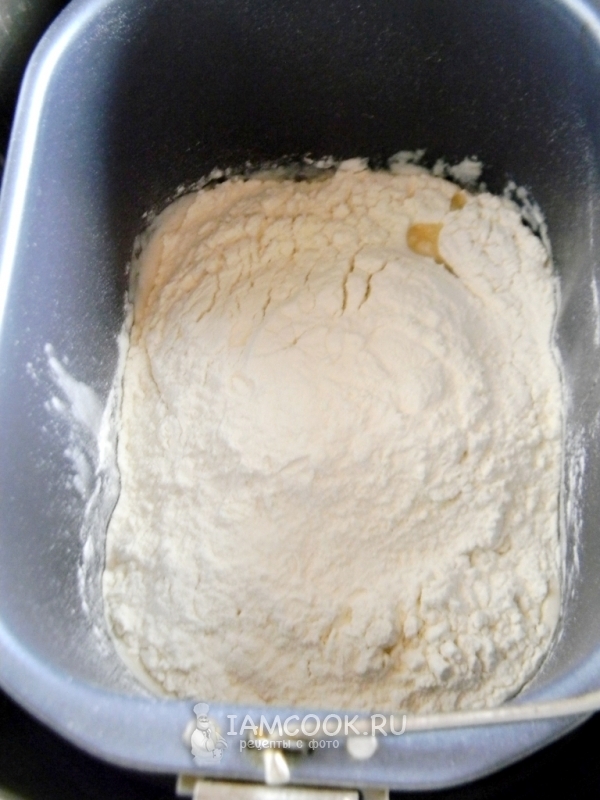 Всыпать муку и соль