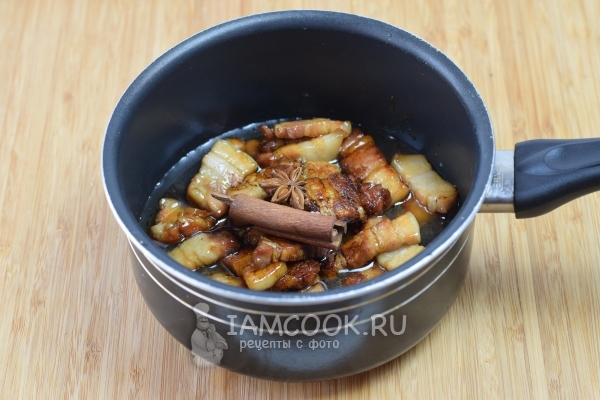 Добавить корицу и бадьян