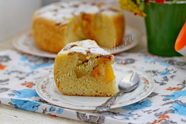 Фото пирога на йогурте с фруктами