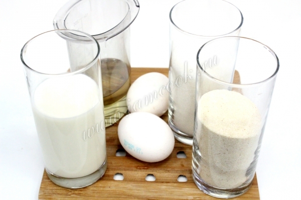 Ингредиенты для манника на молоке