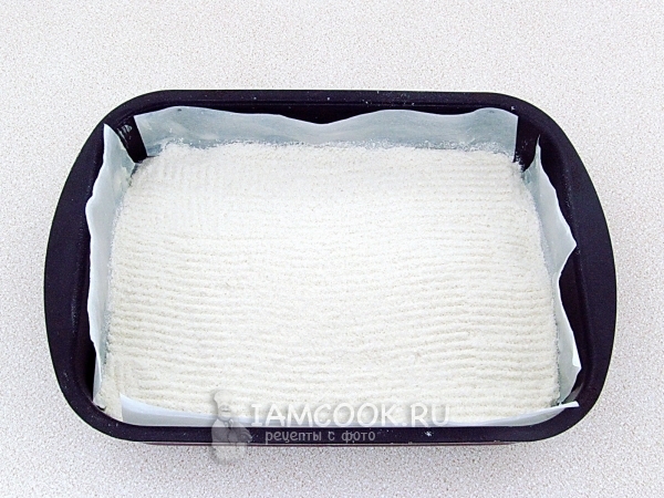 Выложить сухое тесто