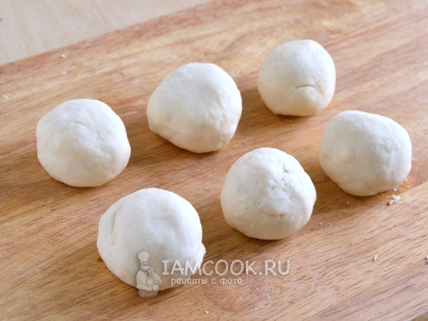 Разделить тесто на части