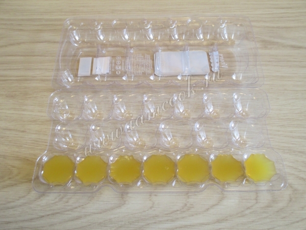 Разлить мармелад по формам