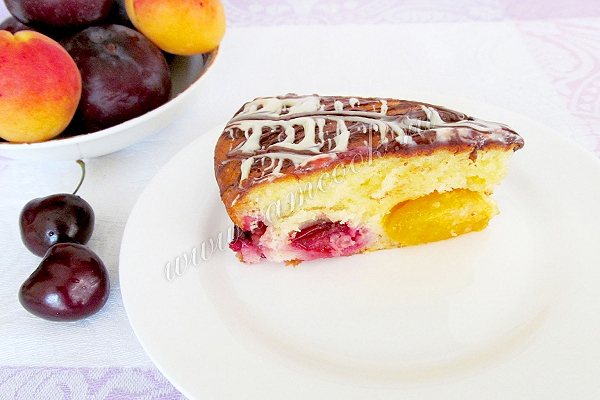 Рецепт нежного пирога со сливами