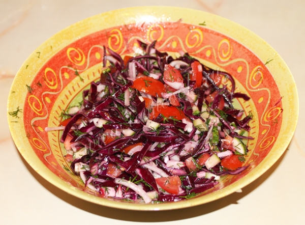 фотография витаминного салата из капусты