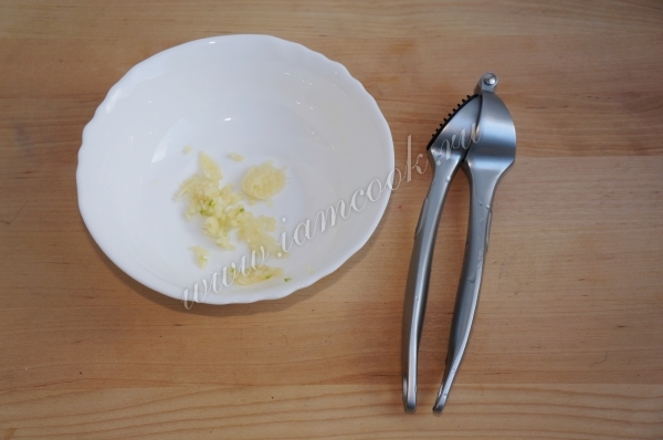 Чеснок выдавленный