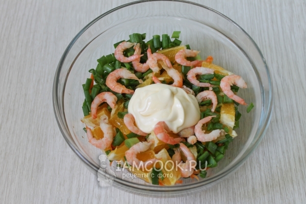 Влить майонез