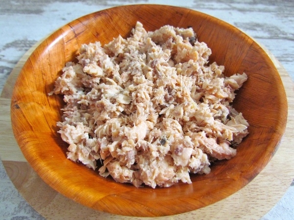 Горбуша консервированная для салата