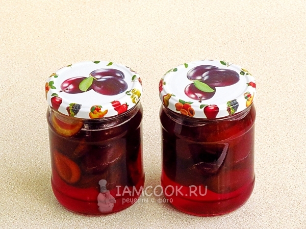 Фото слив в собственном соку с сахаром