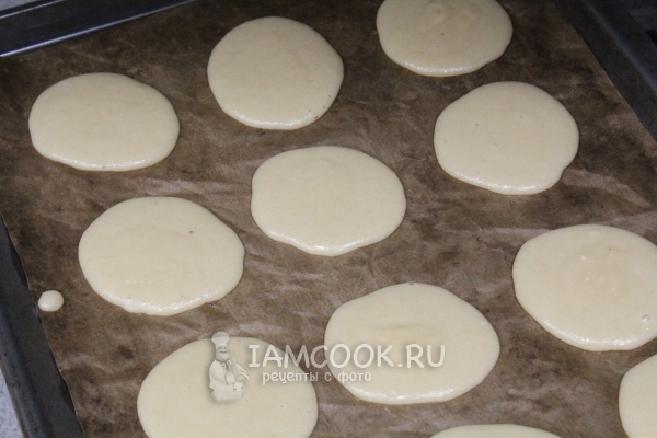 Тесто для миндального печенья на противне