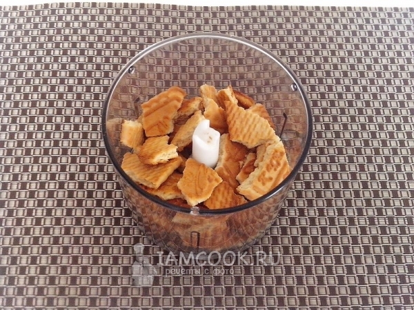 Измельчить печенье