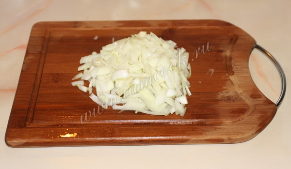 Нарезанный лук