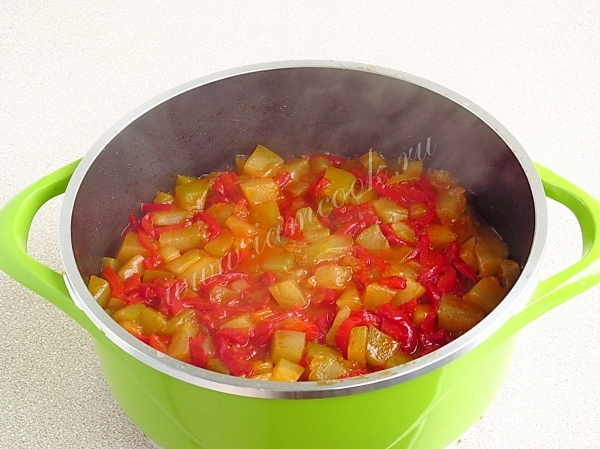 Сладкая закуска из тушеных овощей