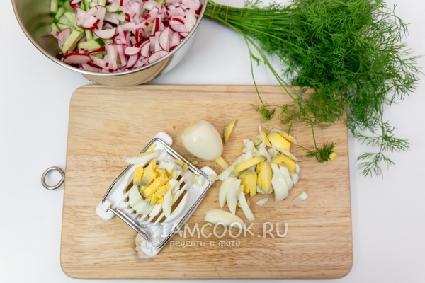 Яйца порезанные