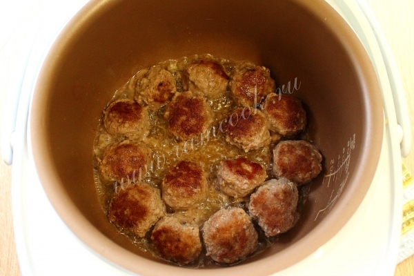 Обжарка фрикаделек в мультиварке