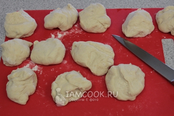 Поделить тесто на части