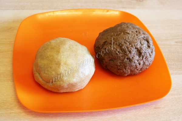 Два вида теста для печений собачек