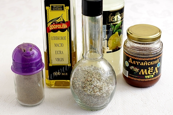 Ингредиенты для сладкого соуса к овощному салату