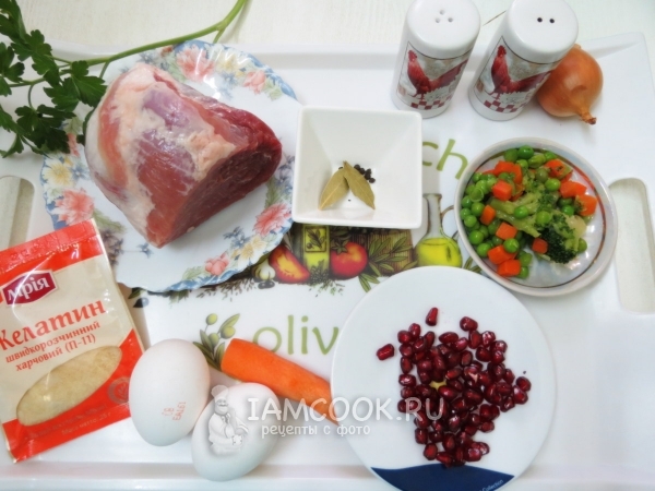 Ингредиенты для заливного из свинины