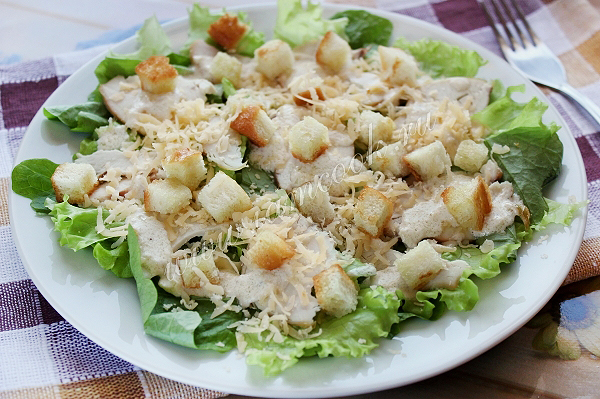 Салат Цезарь с курицей, рецепт