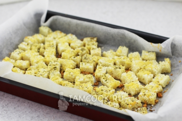 Фото запеченных сухариков с сыром