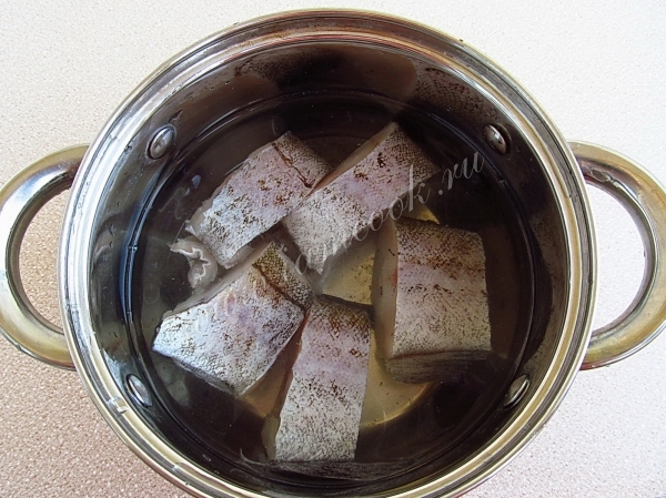 Минтай отварной