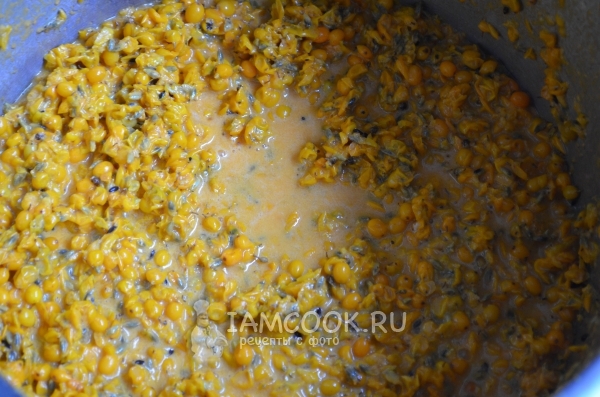 Отжать сок из облепихи