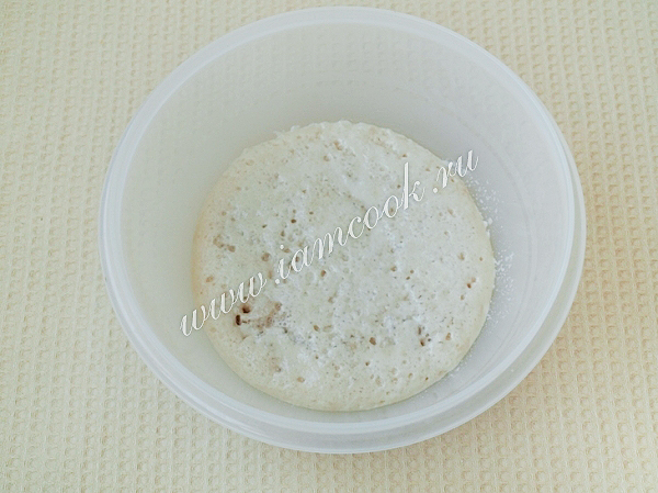 Вода с дрожжами