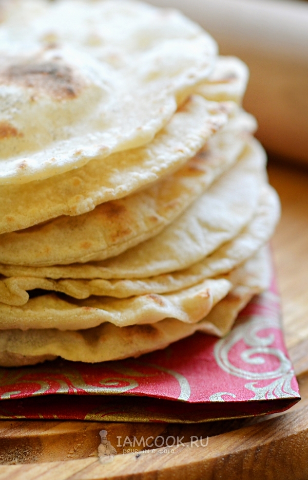 Стопка лепёшек чапати