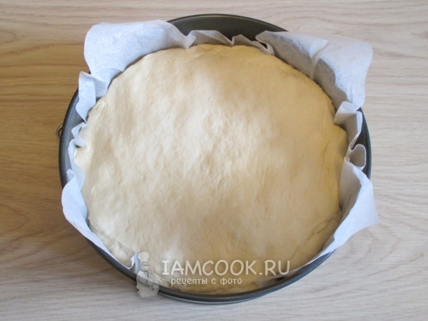 Накрыть начинку тестом