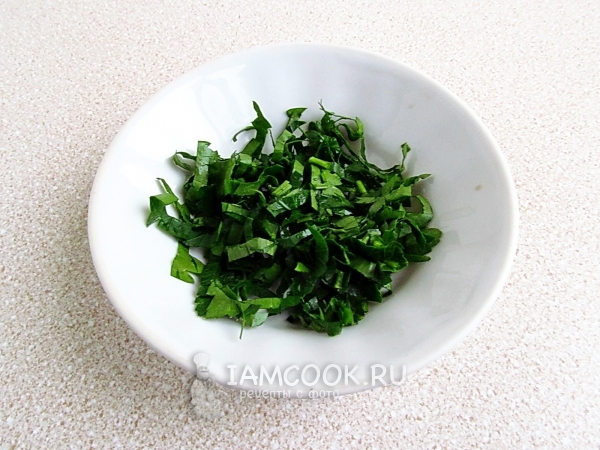Порезать петрушку
