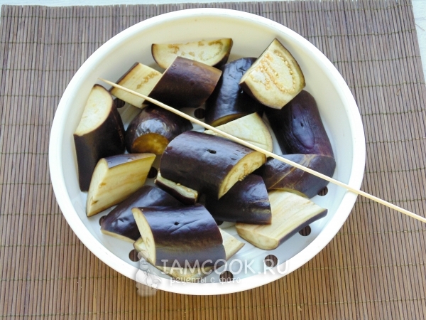 Сварить баклажаны на пару