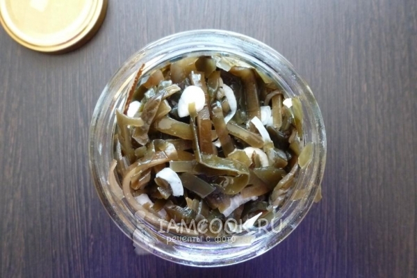 Готовая маринованная морская капуста